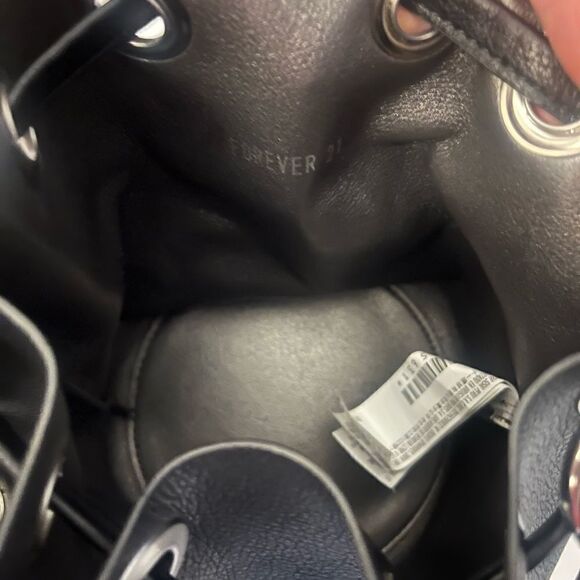 (FOREVER 21) mini bucket bag - Picture 7 of 7